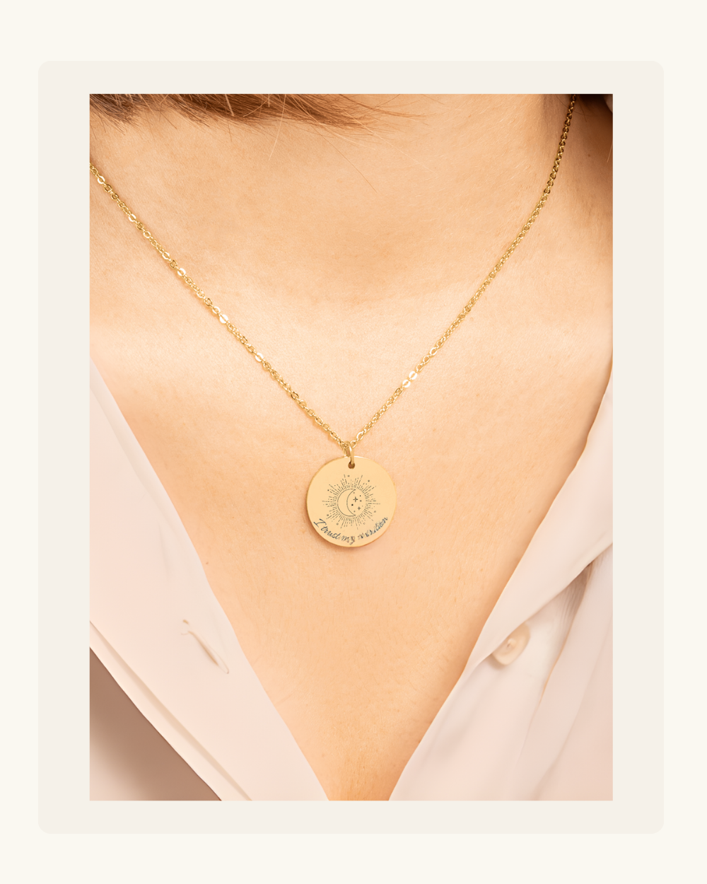 Affirmatiekettingen en sieraden uit de Jewelry with Love collectie – zachte woorden om te dragen voor zelfliefde en kracht