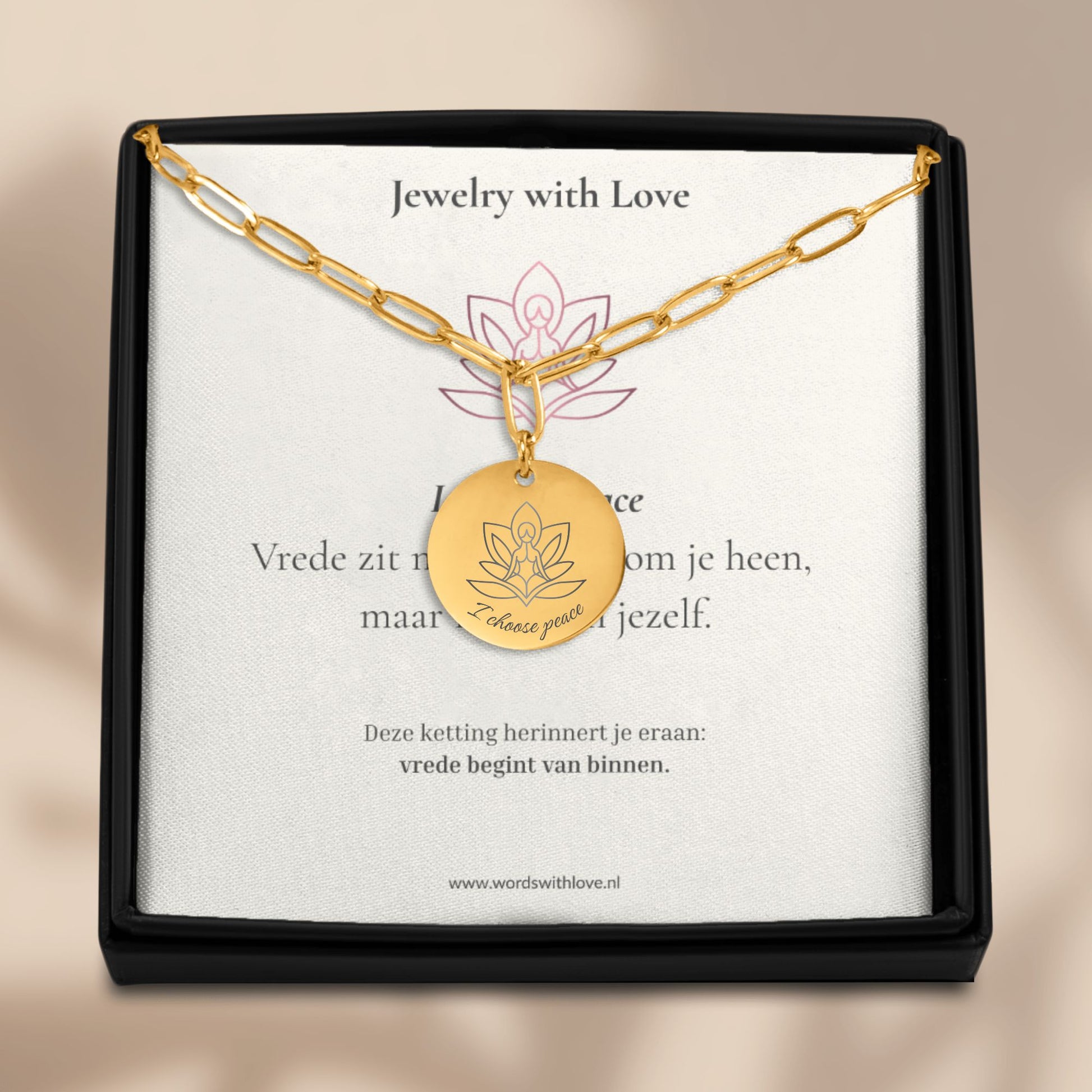 Affirmatiekaartje met betekenisvolle affirmatieketting paperclip - i choose peace