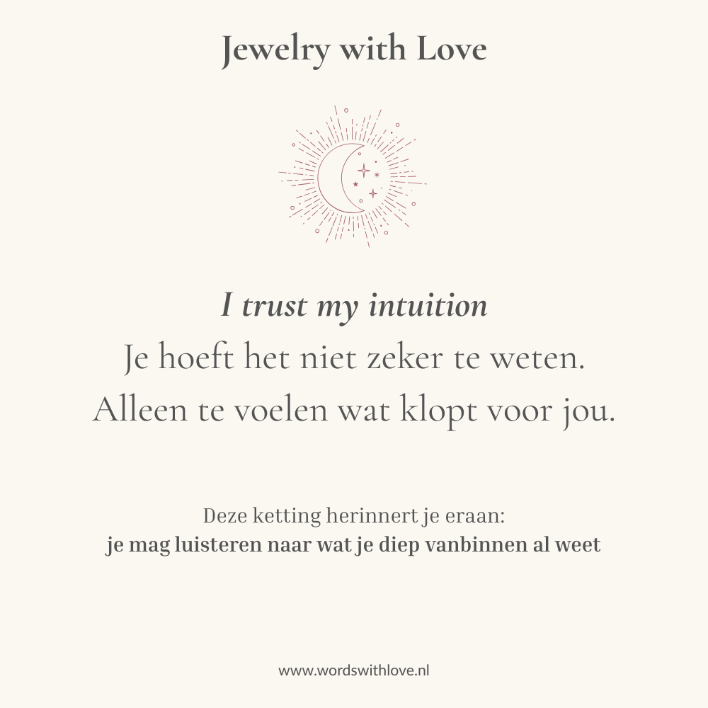 Affirmatiekaartje voor affirmatieketting met gravure I trust my intuition en maanillustratie – sieraad voor innerlijke wijsheid en vertrouwen op je gevoel