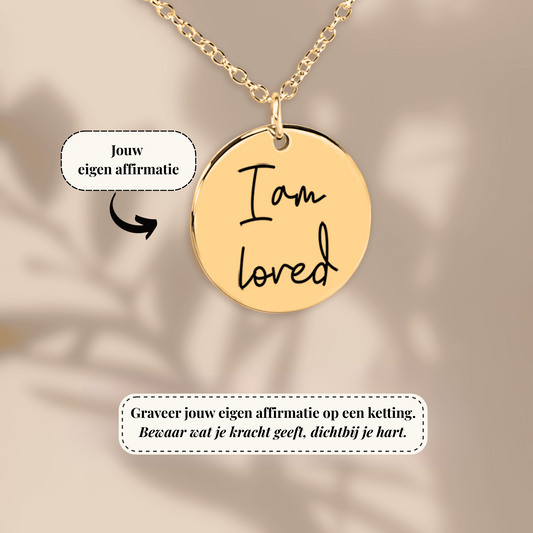 Gepersonaliseerde affirmatie ketting – Jouw eigen tekst, quote of illustratie als sieraad