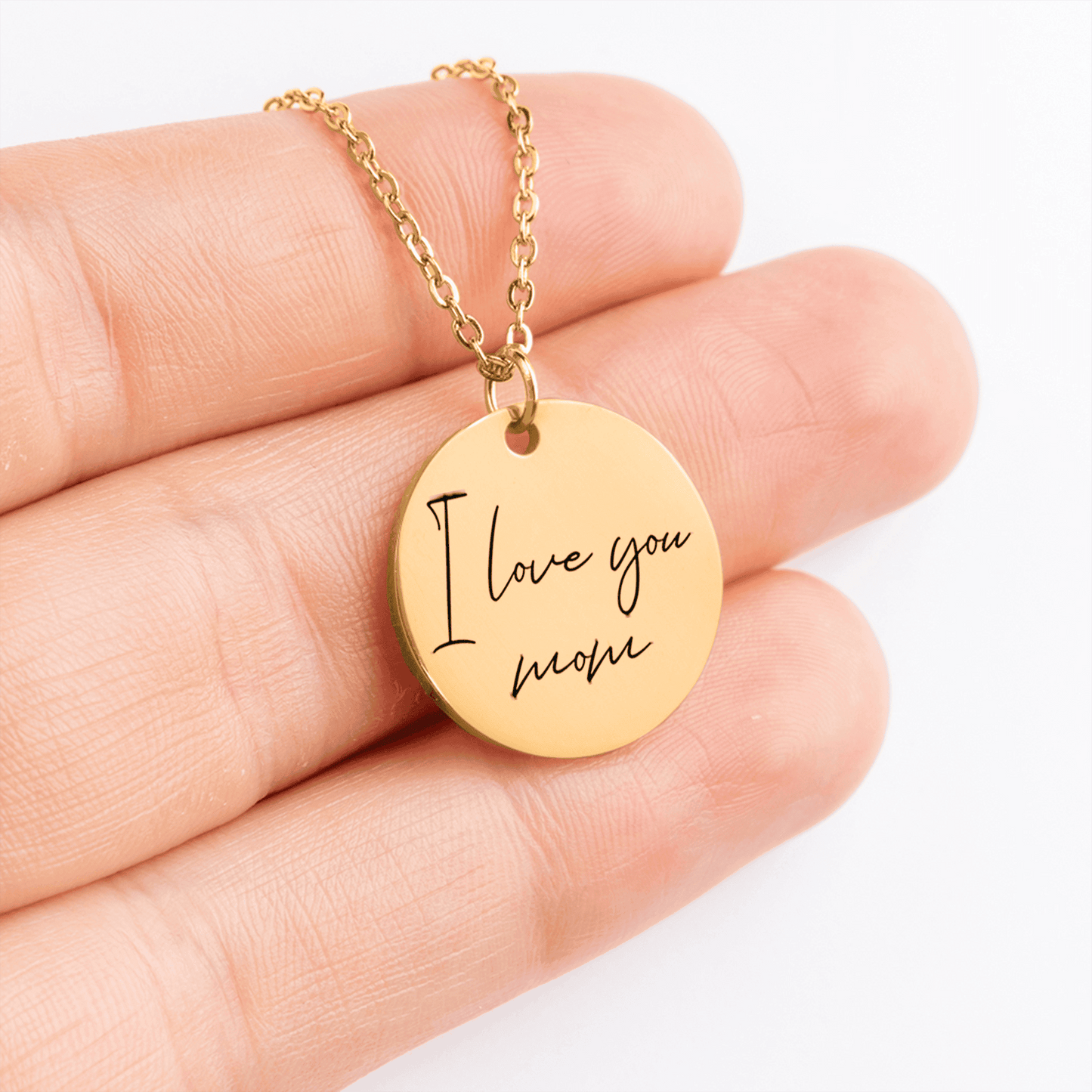 Close up van een gepersonaliseerde ketting met handschrift – draag je verhaal